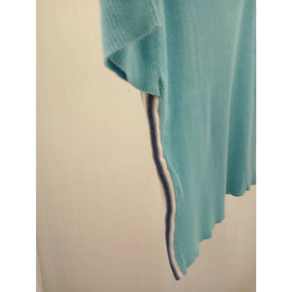 Vintage '90s Tommy Hilfiger blue short sleeve sweater size XL - Picture 3 of 5